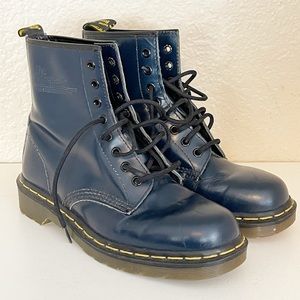 Vintage Dr. Martens 1460 smooth Navy blue boots *Rare UK 6/ Women’s Size 8